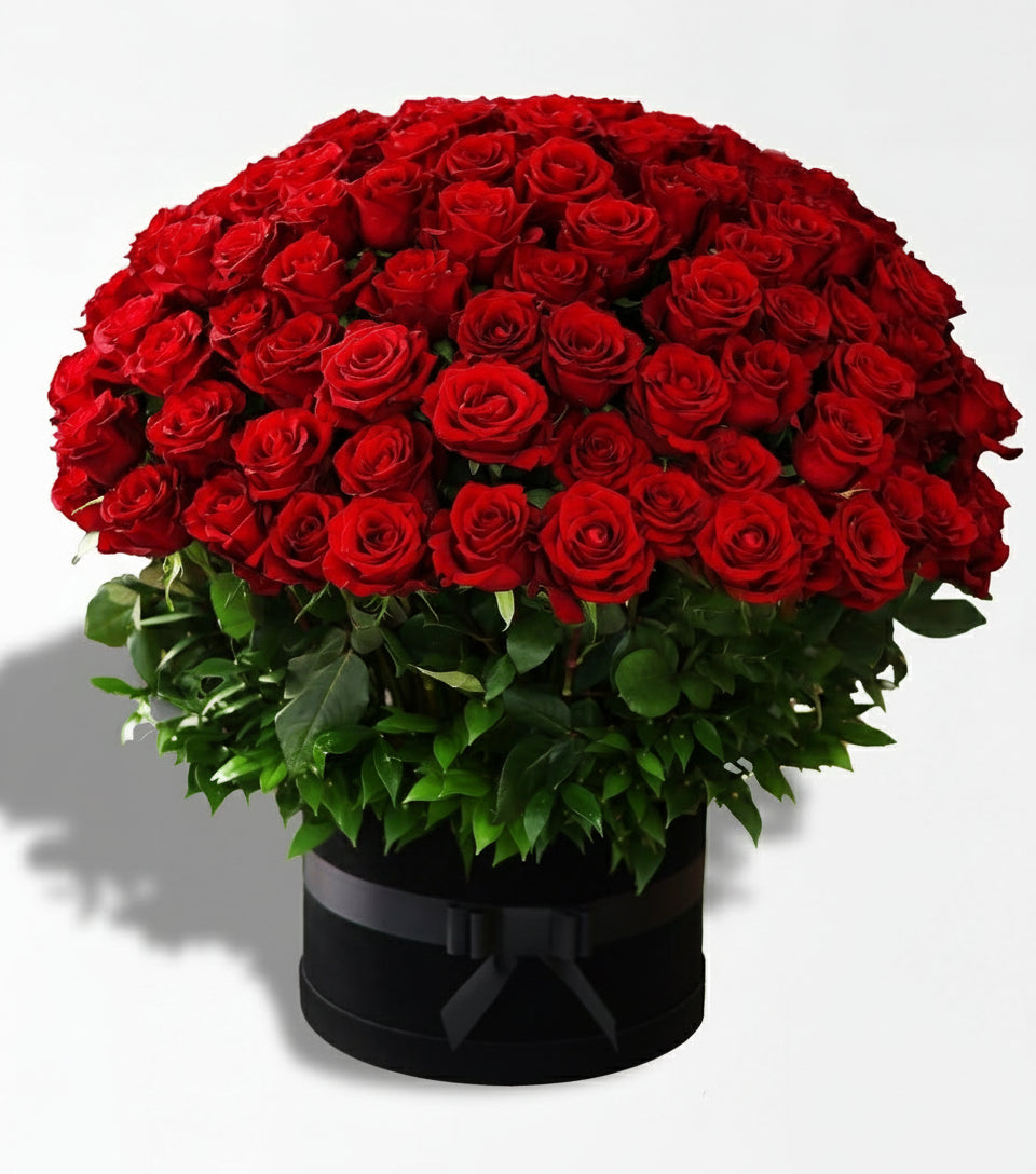 Aşkın Büyüsü - Dev Kadife Kutuda 1 Metrelik Kırmızı Gül Aranjmanı