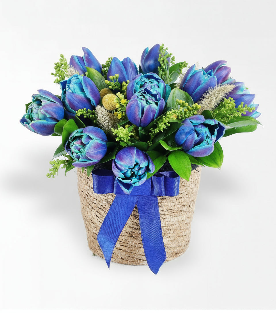 Hasır Sepette Galaxy Mavi Lale Aranjmanı